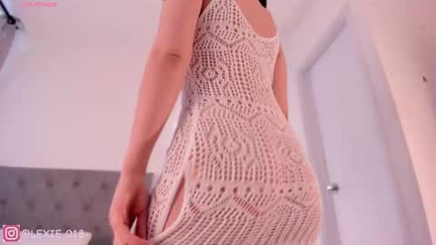 LEXIE online show from 5, 3, 2025