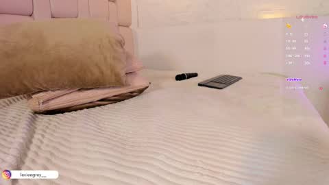 Snapshot of lexiee_grey_ chatting on 18, 2, 2025 Lexie online show from 18, 2, 2025