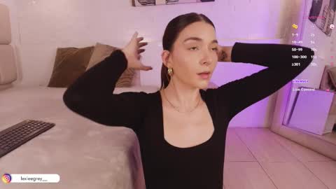 Snapshot of lexiee_grey_ chatting on 5, 3, 2025 Lexie online show from 5, 3, 2025