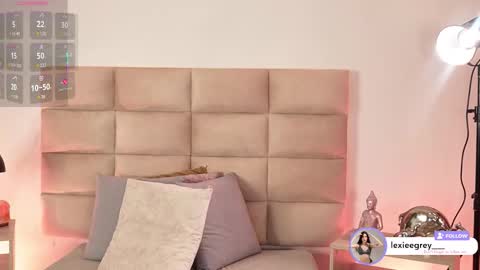 Snapshot of lexiee_grey_ chatting on 2, 12, 2025 Lexie online show from 2, 12, 2025