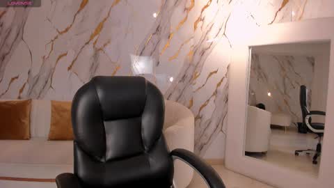 Lexie  online show from 15, 2, 2026