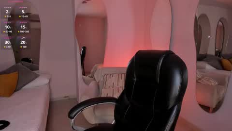 Lexie  online show from 13, 3, 2026