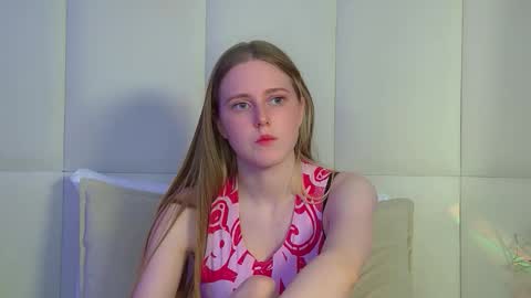 Snapshot of lexireadway chatting on 23, 11, 2025 Lexi online show from 23, 11, 2025