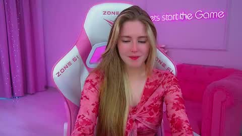 Snapshot of lexireadway chatting on 9, 6, 2026 Lexi online show from 9, 6, 2026
