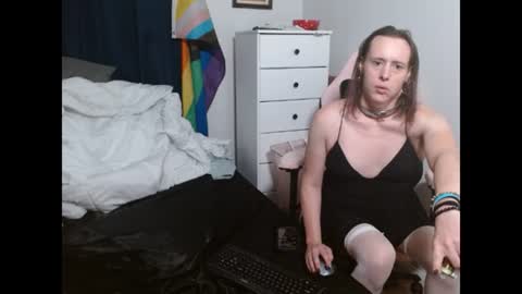 Snapshot of lexithrace chatting on 19, 7, 2026 Lexi Doll online show from 19, 7, 2026