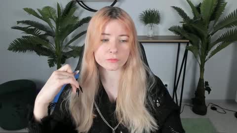 Snapshot of lexiwenford chatting on 24, 12, 2024 Lexi Wenford NO NUDE GODDESS online show from 24, 12, 2024