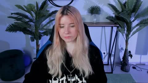 Snapshot of lexiwenford chatting on 24, 12, 2024 Lexi Wenford NO NUDE GODDESS online show from 24, 12, 2024