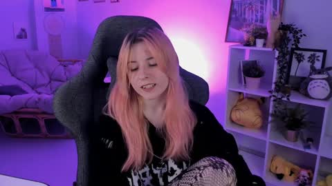 Snapshot of lexiwenford chatting on 23, 1, 2025 Lexi Wenford NO NUDE GODDESS online show from 23, 1, 2025