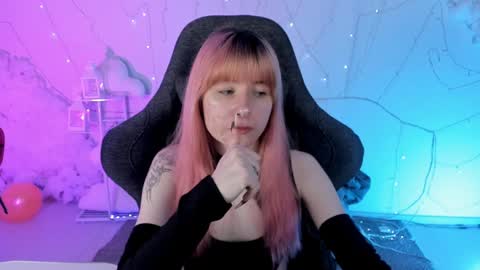 Snapshot of lexiwenford chatting on 4, 2, 2025 Lexi Wenford NO NUDE GODDESS online show from 4, 2, 2025