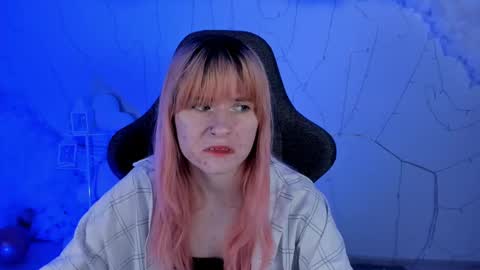 Snapshot of lexiwenford chatting on 17, 2, 2025 Lexi Wenford NO NUDE GODDESS online show from 17, 2, 2025