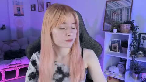Snapshot of lexiwenford chatting on 4, 3, 2025 Lexi Wenford NO NUDE GODDESS online show from 4, 3, 2025