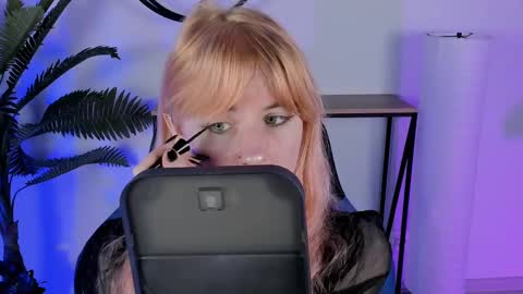 Snapshot of lexiwenford chatting on 5, 3, 2025 Lexi Wenford NO NUDE GODDESS online show from 5, 3, 2025