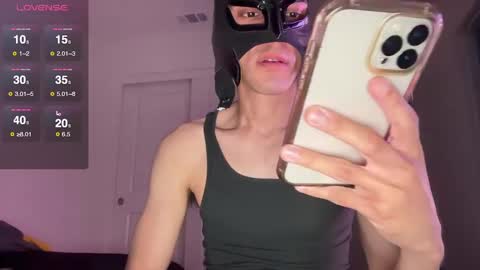 Dromaeosaurex online show from 15, 9, 2025