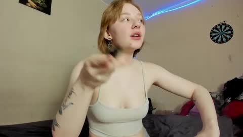 Snapshot of lexy_l0vy chatting on 7, 6, 2026 LexxxY online show from 7, 6, 2026