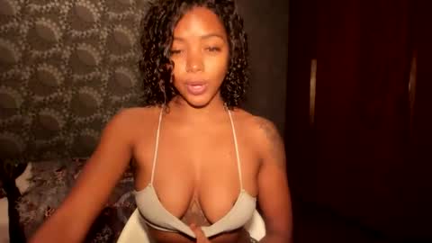 LEXY - Independent account online show from 8, 10, 2025