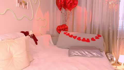 Snapshot of leyalayla chatting on 2, 3, 2026 Lily online show from 2, 3, 2026