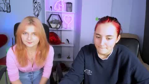 Snapshot of leyla_klark chatting on 16, 12, 2025 Leyla online show from 16, 12, 2025