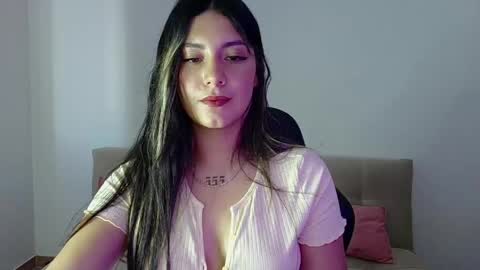 Lia  online show from 6, 4, 2026