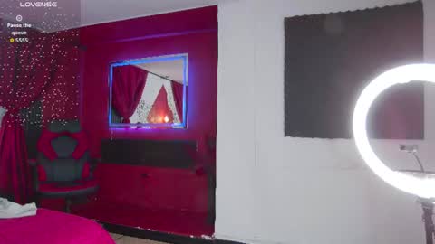 Lia Avalon online show from 30, 6, 2026