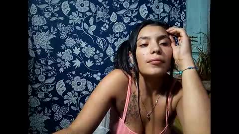 Snapshot of lia_hottie chatting on 22, 12, 2025 Lia online show from 22, 12, 2025
