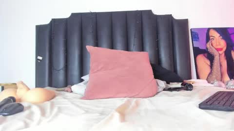 Snapshot of lia_johnsonn chatting on 22, 2, 2025 Lia Jhonson online show from 22, 2, 2025