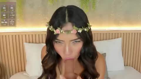 Snapshot of lia_montclair chatting on 10, 7, 2026 lia_montclair online show from 10, 7, 2026