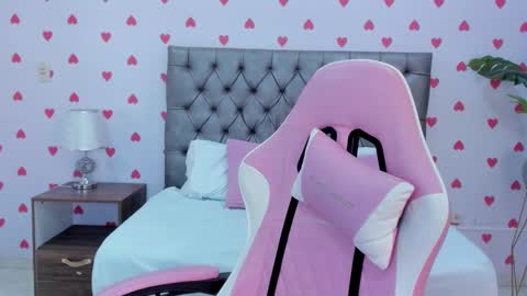 Snapshot of lia_sexx19 chatting on 17, 1, 2025 Lia online show from 17, 1, 2025
