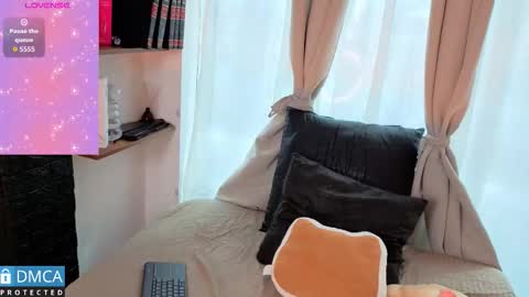 Snapshot of lia_summer1 chatting on 1, 11, 2025 lia summer1 online show from 1, 11, 2025