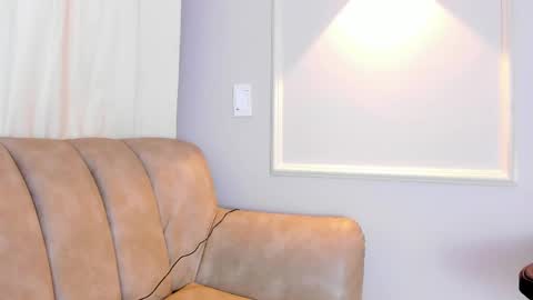 Snapshot of lia_walton__ chatting on 11, 3, 2025 liz walton online show from 11, 3, 2025