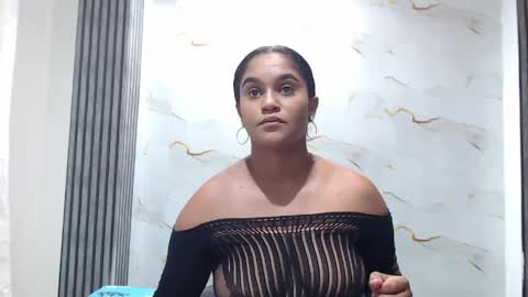 Snapshot of liaa_cams chatting on 7, 6, 2026 liaa_cams online show from 7, 6, 2026