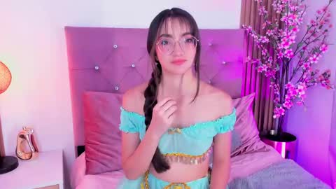 Snapshot of liaa_queen chatting on 15, 5, 2026 liaa_queen online show from 15, 5, 2026