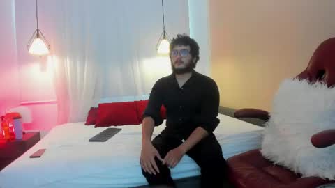 Lia Bell online show from 27, 6, 2026