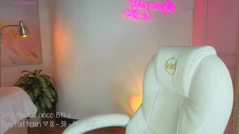 Lia Cox online show from 13, 11, 2025