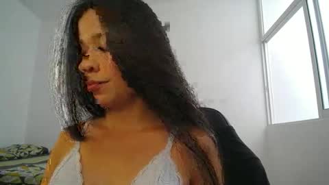 Lia online show from 8, 1, 2025