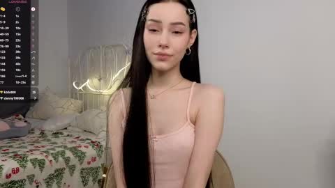 Lia  online show from 9, 3, 2025