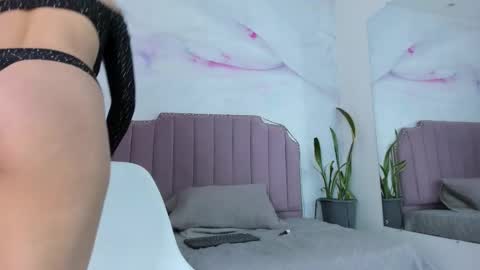 liaguzman online show from 12, 9, 2025