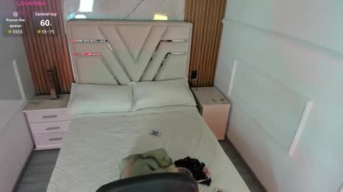 Snapshot of liahfontaine chatting on 15, 12, 2025 Liah Fontaine online show from 15, 12, 2025