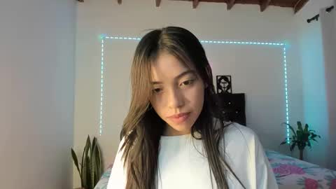 Snapshot of liakent24 chatting on 3, 12, 2024 Lia Kent online show from 3, 12, 2024