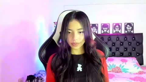 Snapshot of liakent24 chatting on 21, 12, 2024 Lia Kent online show from 21, 12, 2024