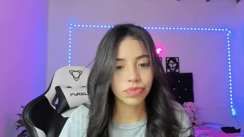 Snapshot of liakent24 chatting on 6, 1, 2025 Lia Kent online show from 6, 1, 2025