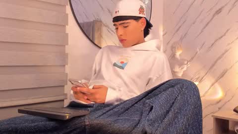 Liam online show from 28, 2, 2025