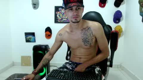 Snapshot of liam_andres12 chatting on 18, 6, 2026 Andres online show from 18, 6, 2026