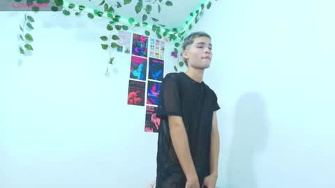 liam_honey18 online show from 29, 5, 2026