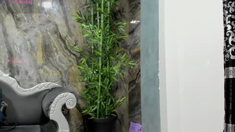 Snapshot of liam_kleiin chatting on 6, 1, 2025 LIAM KLEIN online show from 6, 1, 2025