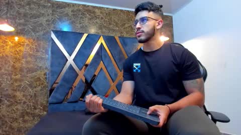 Snapshot of liam_kleiin chatting on 24, 9, 2025 LIAM KLEIN online show from 24, 9, 2025