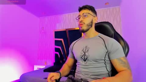 Snapshot of liam_kleiin chatting on 29, 11, 2025 LIAM KLEIN online show from 29, 11, 2025