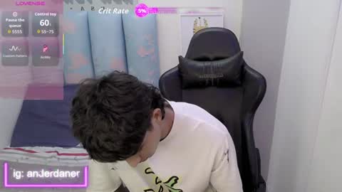 Snapshot of liam_play chatting on 20, 6, 2026 LIAM online show from 20, 6, 2026