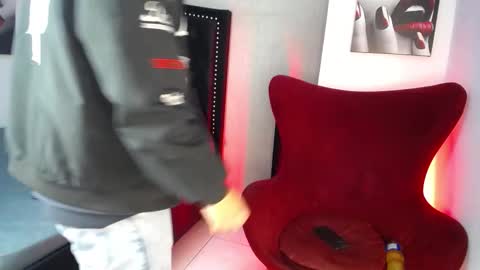 Liam  online show from 14, 2, 2026