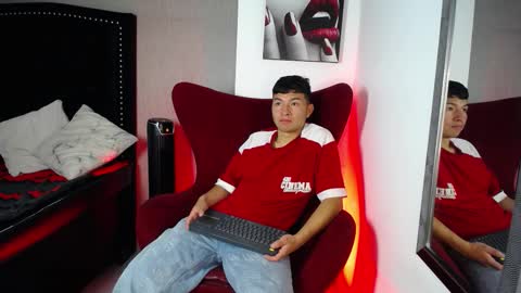 Liam  online show from 18, 2, 2026