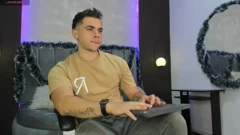 Liam online show from 23, 11, 2025